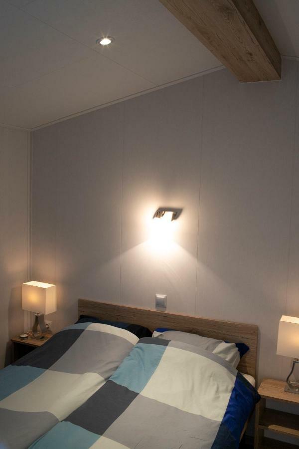 Zuiderzee-Chalet 22 Molkwerum ภายนอก รูปภาพ
